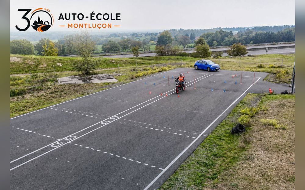 Véhicule auto-école — permis B boîte automatique à Montluçon