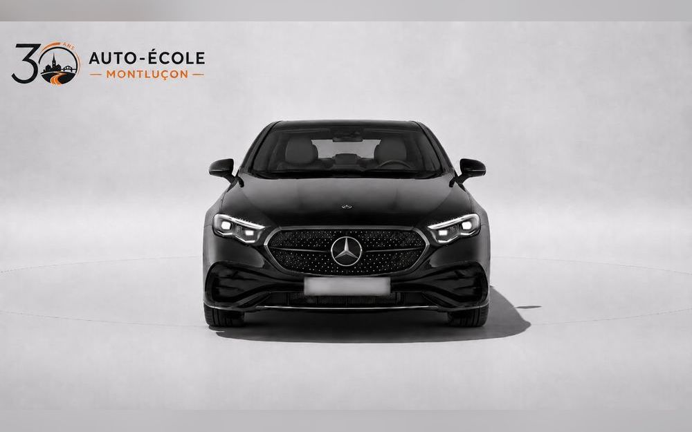 Mercedes berline sans lumineux — véhicule VTC